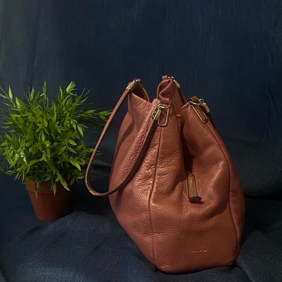 Coach Madison leather shoulder bag N0 J13612-26224